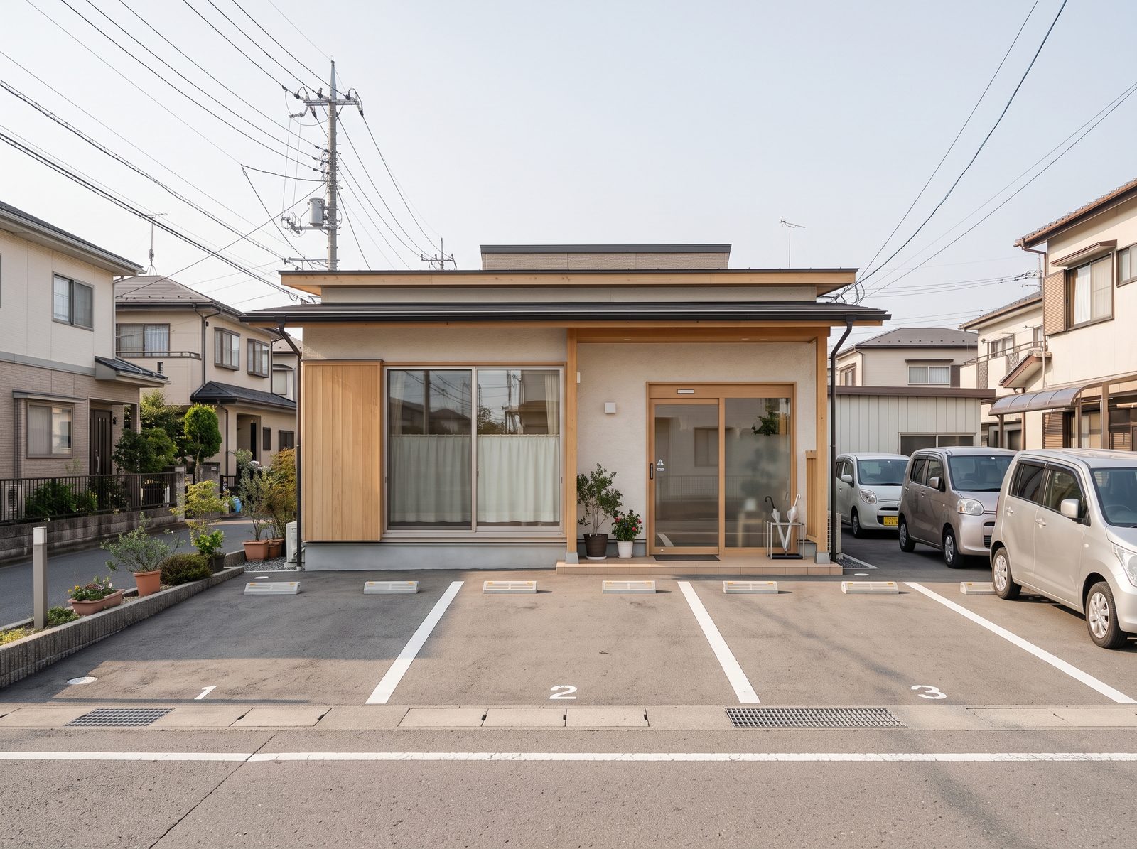 入口と駐車場